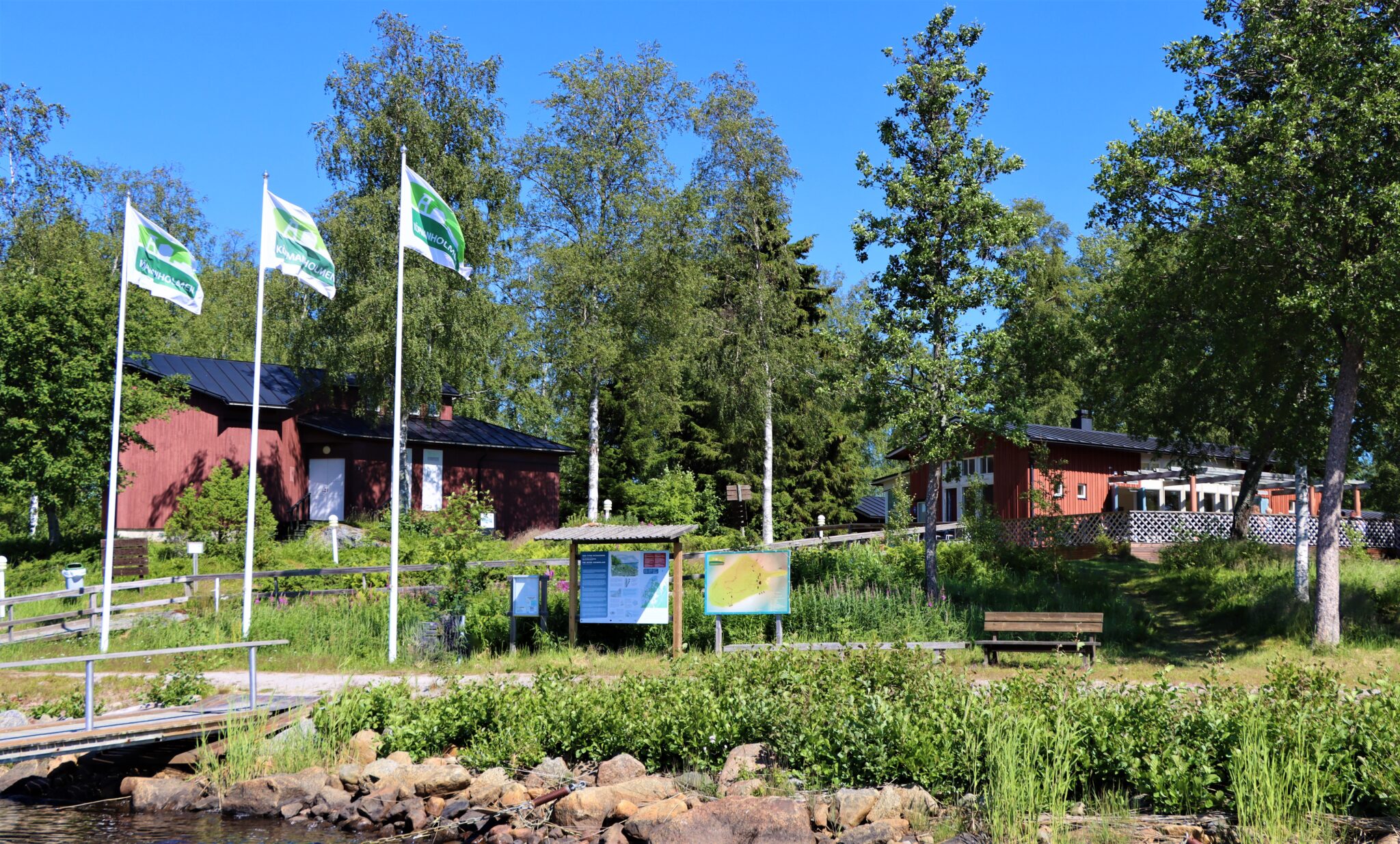 köpmanholmens strand med byggnader