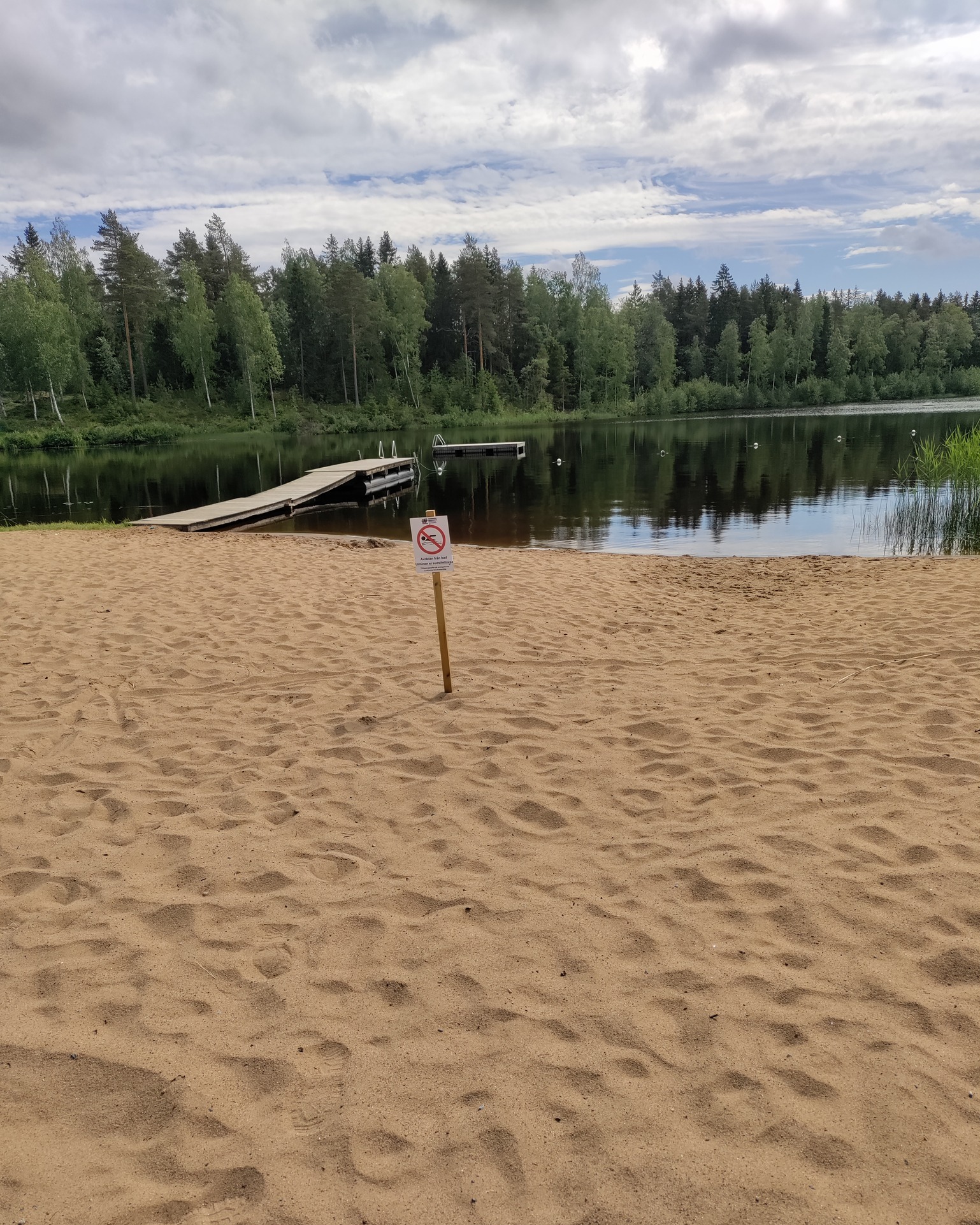 Uppdatering 20.6! Bad vid Svennasminne, Annäsgrundet, Fagernäs och Assarskär simstränder tillåtet igen image